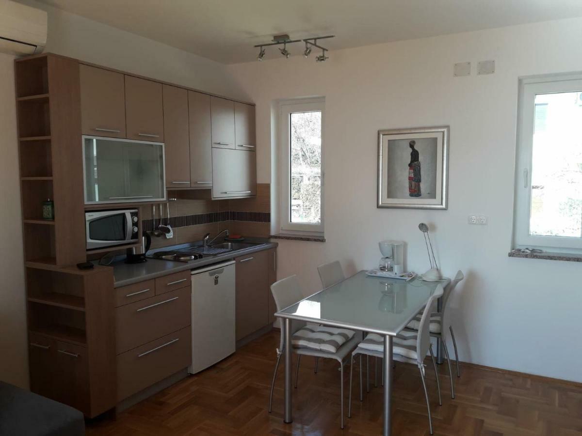 Studio Apartment Jasna 노비비노돌스키 외부 사진